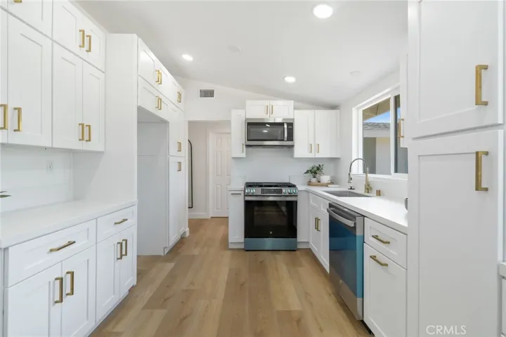 29682 N Enrose Avenue, Rancho Palos Verdes, California 90275