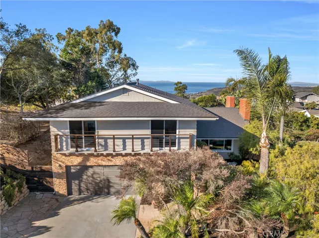 Home, don't miss the ocean views
