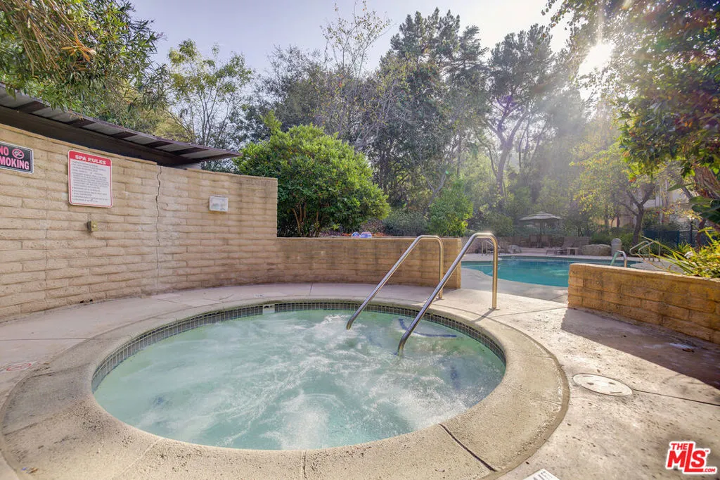 3480 Barham Boulevard 223, Los Angeles, California 90068 home-pic-13