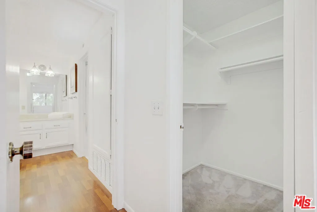 3480 Barham Boulevard 223, Los Angeles, California 90068 home-pic-7