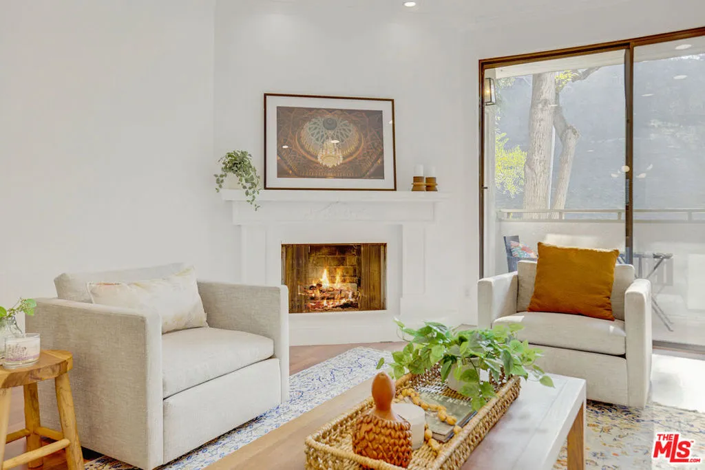 3480 Barham Boulevard 223, Los Angeles, California 90068 home-pic-4