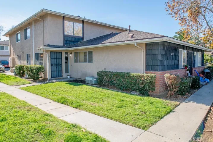 12107 Wintergreen Drive #3, Lakeside, California 92040