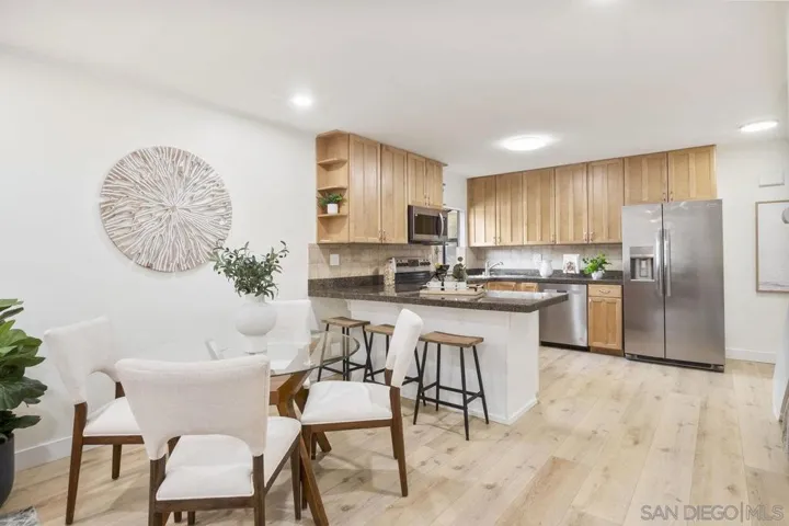 1127 Thomas Ave 12, San Diego, California 92109