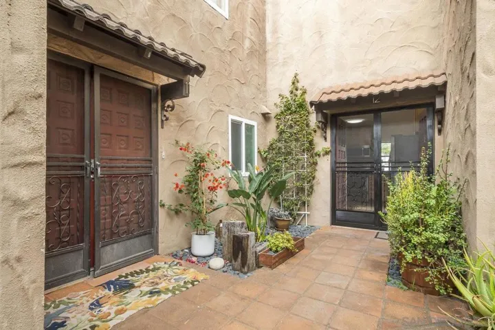 1127 Thomas Ave 12, San Diego, California 92109