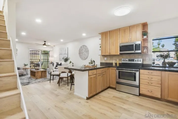 1127 Thomas Ave 12, San Diego, California 92109