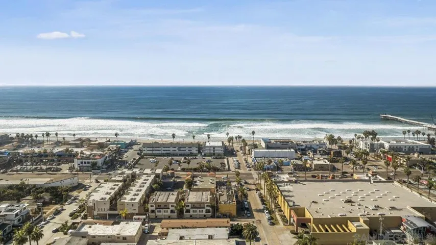 1127 Thomas Ave 12, San Diego, California 92109