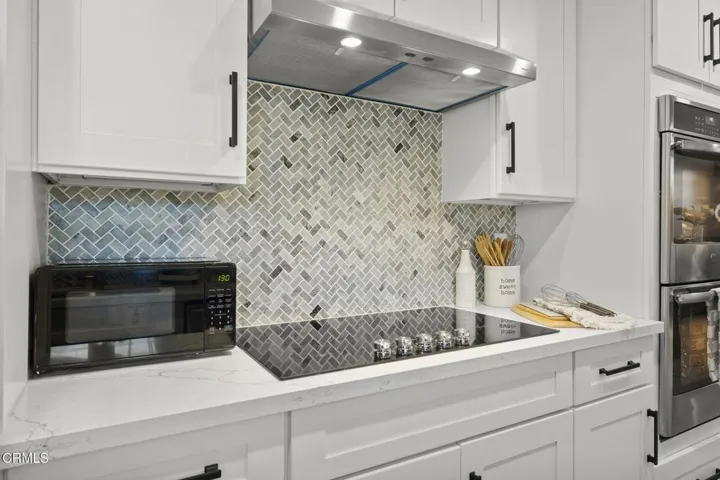 68-web-or-mls-UpmarketMedia-321Paj-12