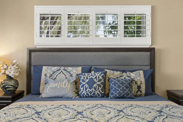 33-web-or-mls-Upmarketmedia_321Paj-87