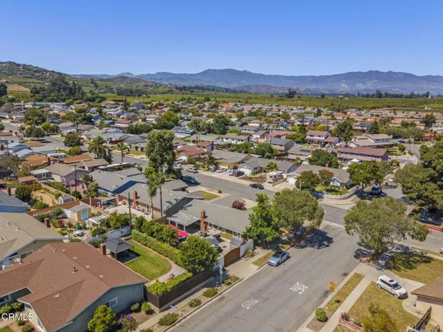 62-web-or-mls-Upmarketmedia_321Paj-aer-2
