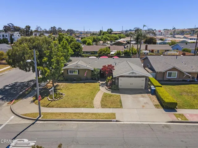 55-web-or-mls-Upmarketmedia_321Paj-aer-4