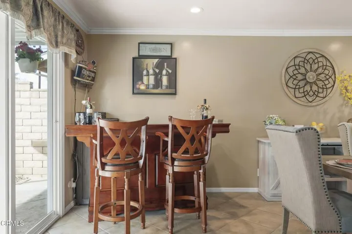 77-web-or-mls-UpmarketMedia-321Paj-36