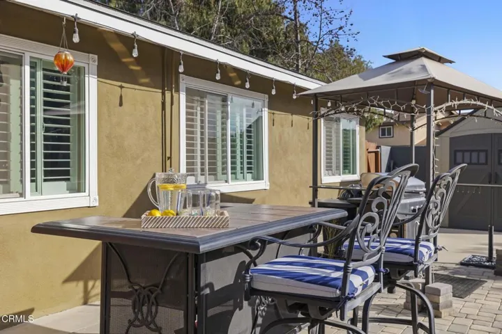 102-web-or-mls-UpmarketMedia-321Paj-104