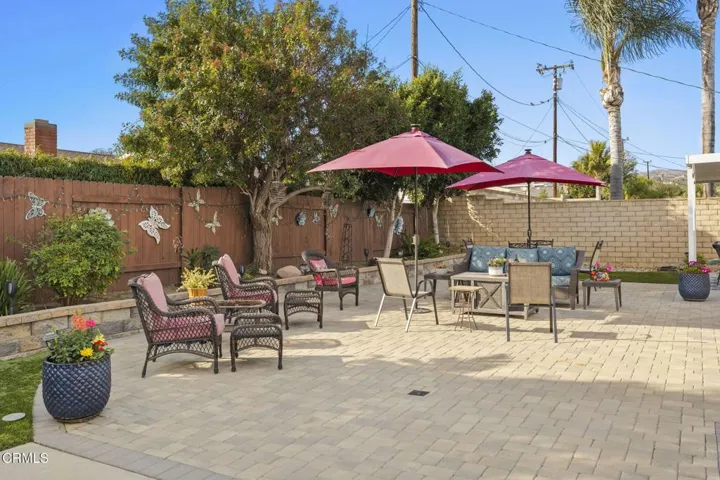 98-web-or-mls-UpmarketMedia-321Paj-128