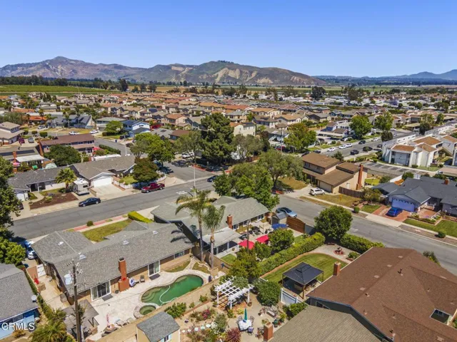 61-web-or-mls-Upmarketmedia_321Paj-aer-1