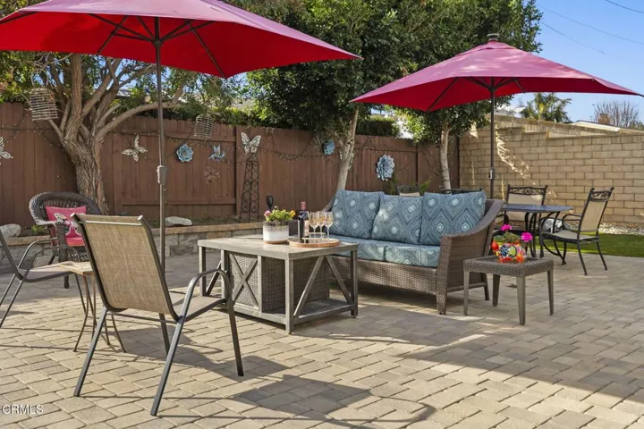 96-web-or-mls-UpmarketMedia-321Paj-89