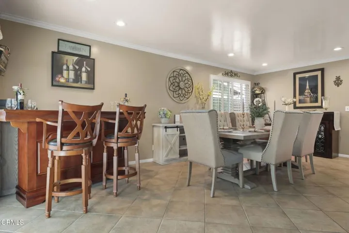 76-web-or-mls-UpmarketMedia-321Paj-60