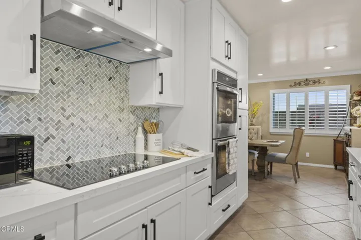 67-web-or-mls-UpmarketMedia-321Paj-9