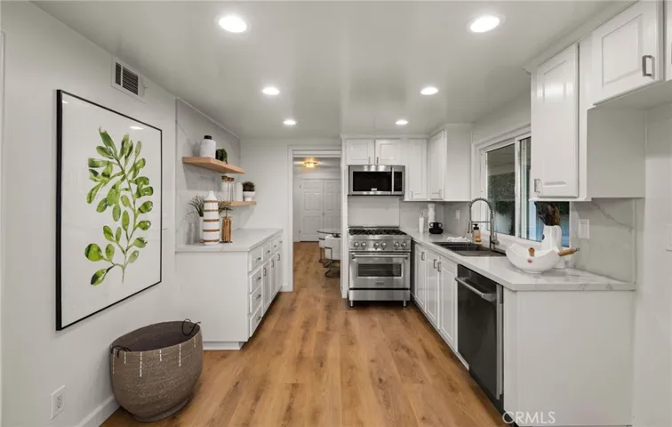 904 S Ridgecrest Circle, Anaheim Hills, California 92807