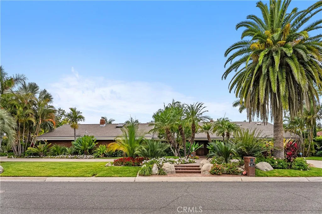 Exquisite Villa Park Luxury Estate
