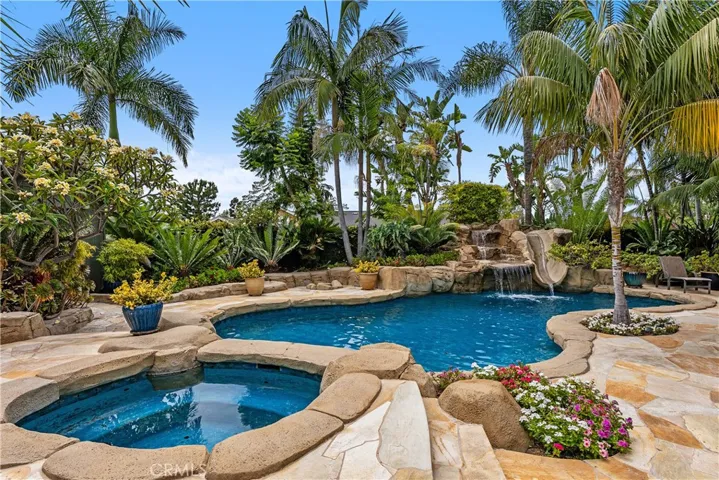 Pool and Jacuzzi
