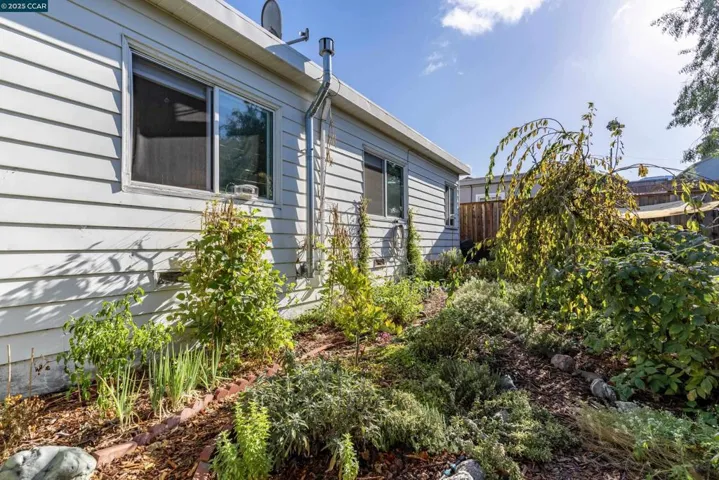 6062 Bernhard Ave, Richmond, California 94805