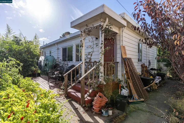 6062 Bernhard Ave, Richmond, California 94805