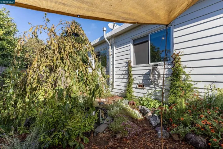 6062 Bernhard Ave, Richmond, California 94805