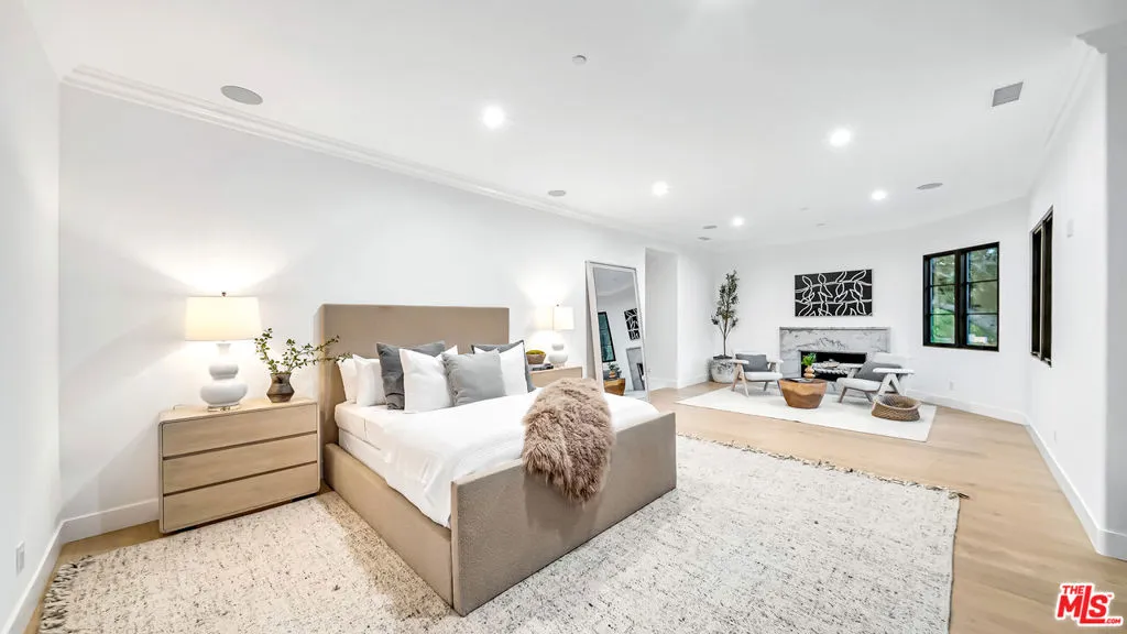 4261 Temma Court, Calabasas, California 91302 home-pic-26