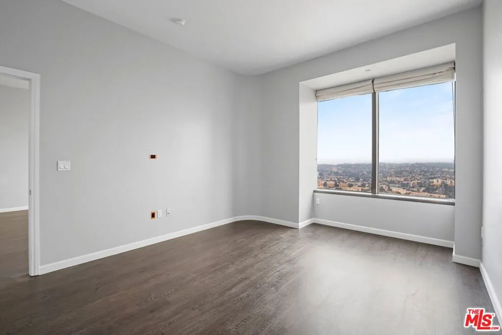 1100 Wilshire 3404, Los Angeles, California 90017 home-pic-20