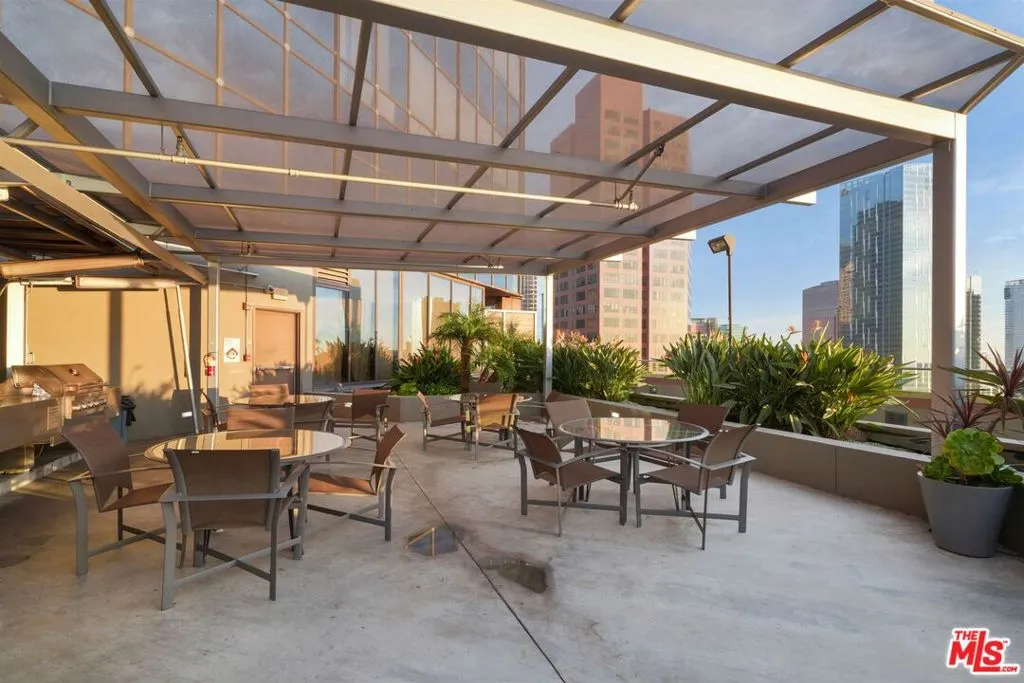 1100 Wilshire 3404, Los Angeles, California 90017 home-pic-40