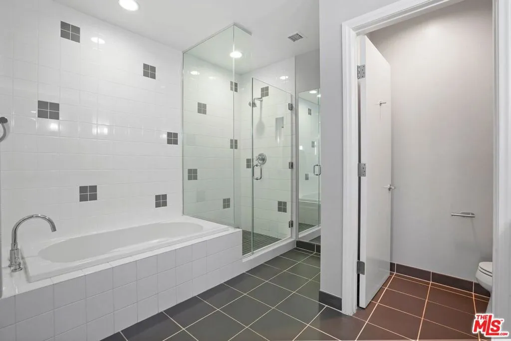 1100 Wilshire 3404, Los Angeles, California 90017 home-pic-26