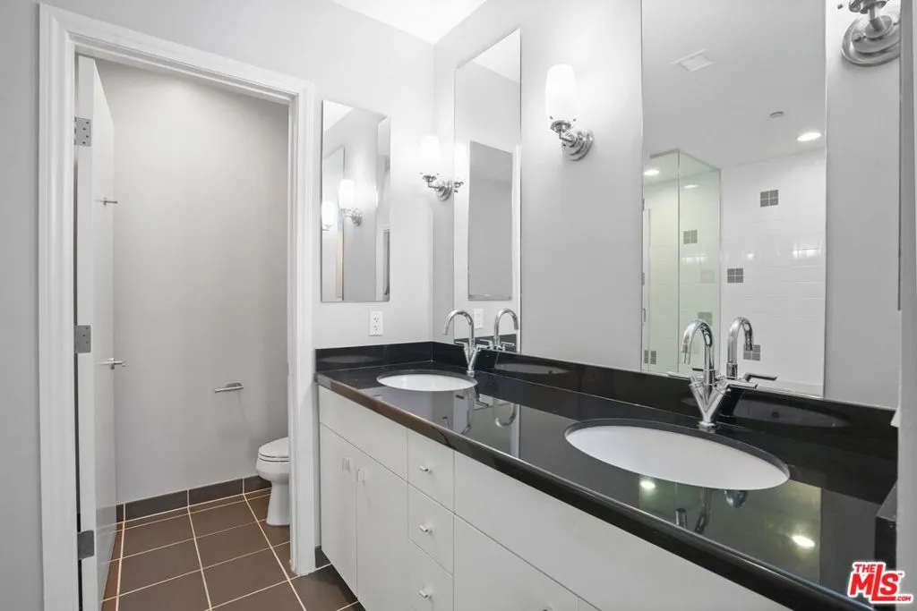 1100 Wilshire 3404, Los Angeles, California 90017 home-pic-24