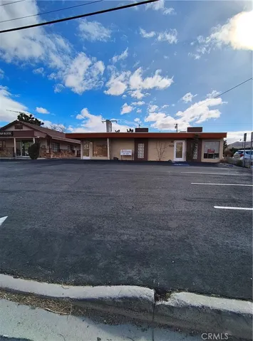 55411 29 Palms Hwy, Yucca Valley, California 92284