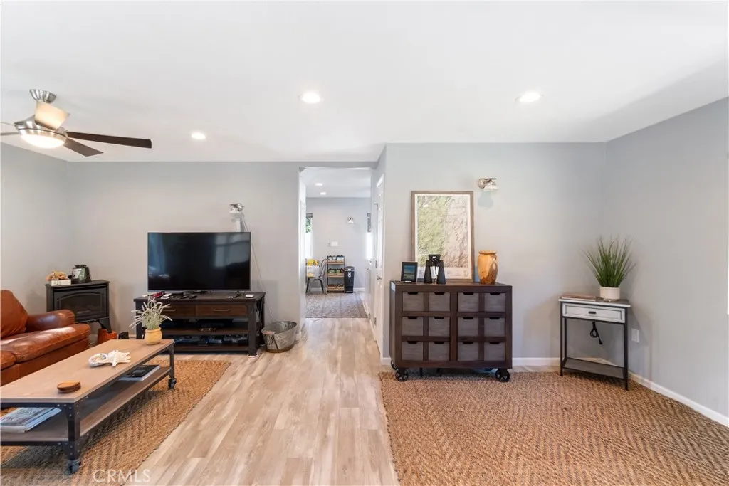 36000 Tenaja Truck Trail, Lake Elsinore, California 92530 home-pic-10
