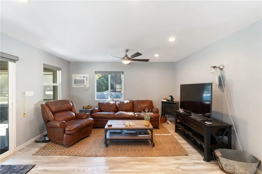 36000 Tenaja Truck Trail, Lake Elsinore, California 92530 home-pic-12
