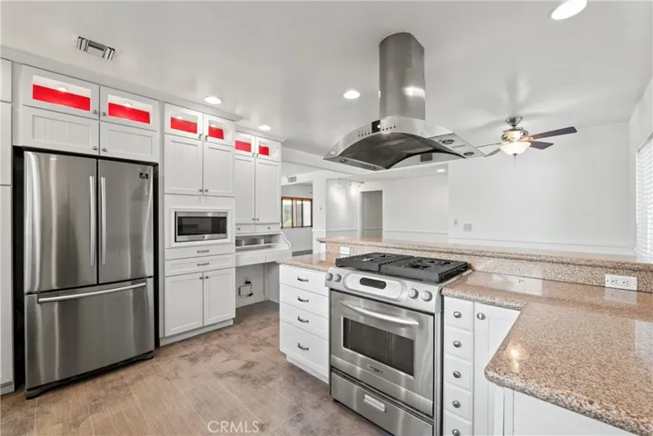10500 Yolanda Avenue, Porter Ranch, California 91326