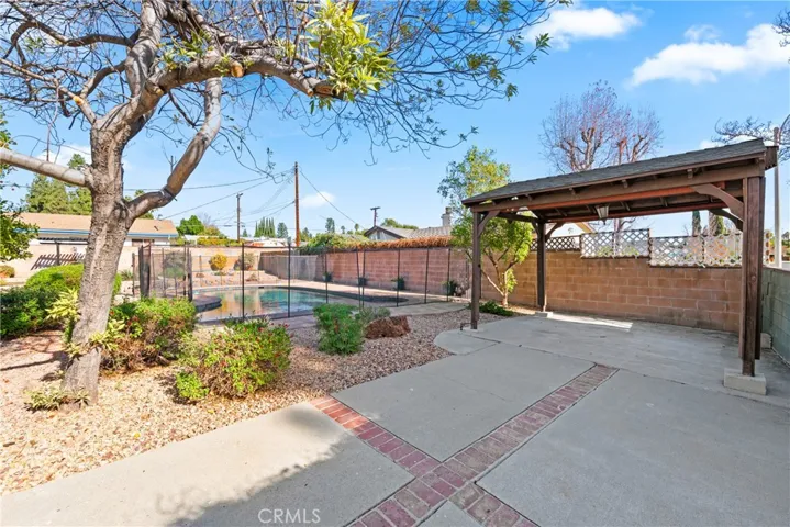 10500 Yolanda Avenue, Porter Ranch, California 91326