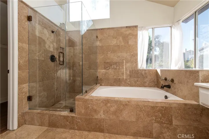 21071 Ashley Lane, Lake Forest, California 92630