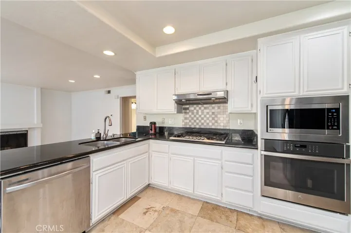 21071 Ashley Lane, Lake Forest, California 92630