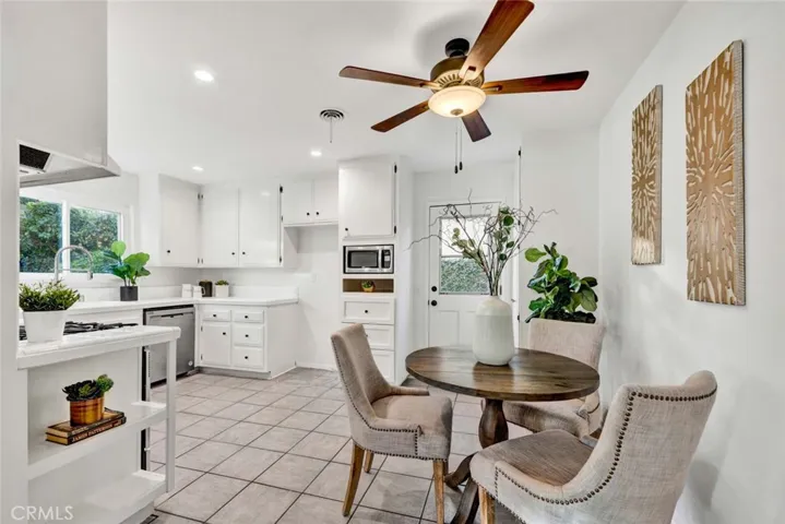 Eat In Kitchen With Ceiling Fan