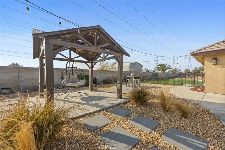 2925 Redwood Hill Court, Bakersfield, California 93314