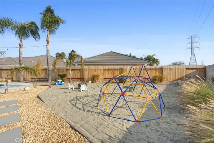 2925 Redwood Hill Court, Bakersfield, California 93314