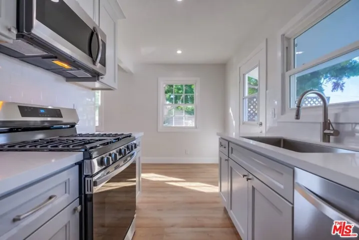 8356 Kittyhawk Avenue, Los Angeles, California 90045
