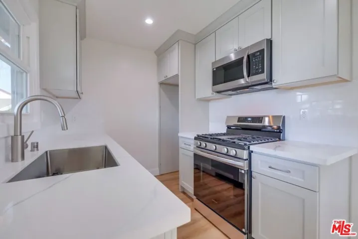 8356 Kittyhawk Avenue, Los Angeles, California 90045