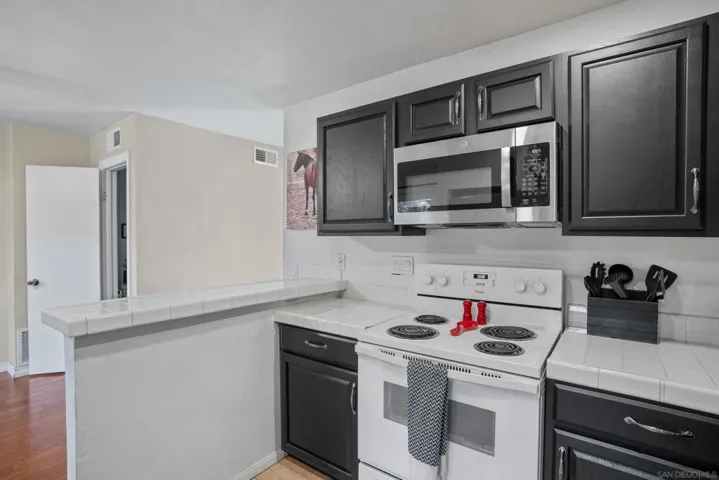 11253 Via Madonna, Santee, California 92071
