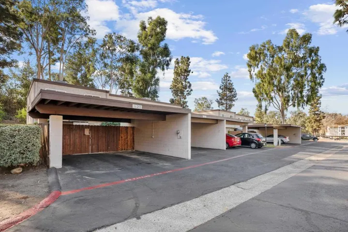 11253 Via Madonna, Santee, California 92071