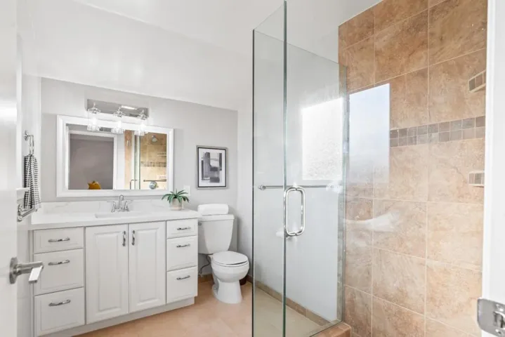 1032 Hollenbeck Avenue, Sunnyvale, California 94087