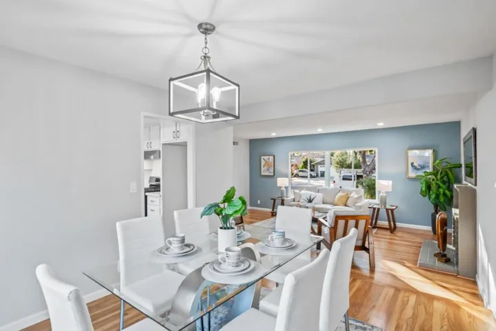 1032 Hollenbeck Avenue, Sunnyvale, California 94087