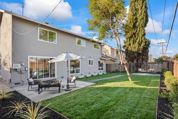 1032 Hollenbeck Avenue, Sunnyvale, California 94087