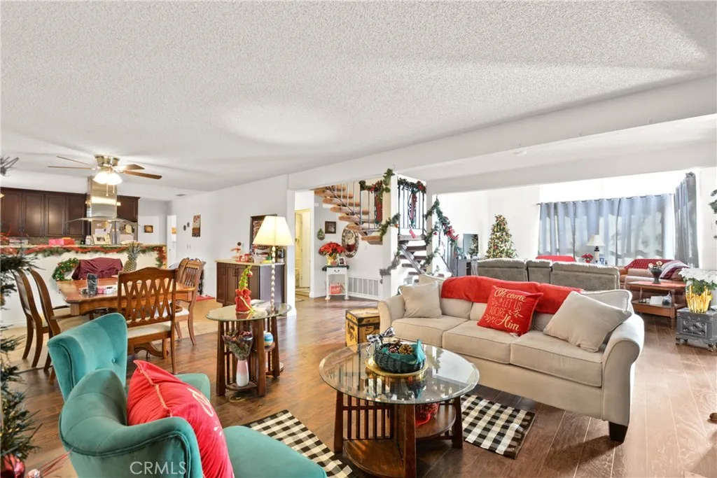 28416 Princessa Circle, Murrieta, California 92563 home-pic-8